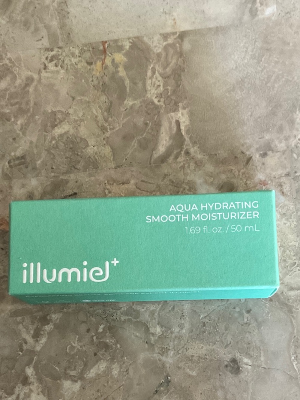 Aqua Hydrating Smooth Moisturizer -